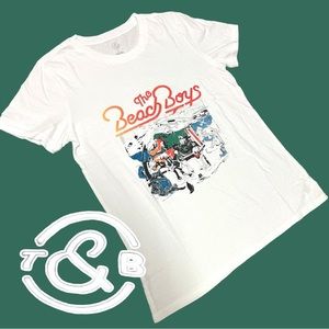 NWOT Nordstrom T&B Co. Beach Boys t-shirt in bright white. Size Medium 🏖️🎵🎤🎸